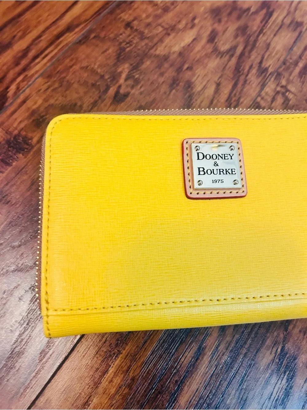 Dooney & Bourke dooney bourke